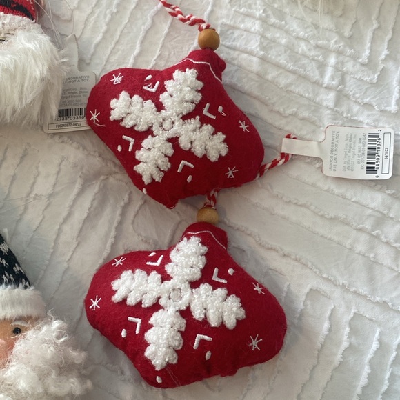 Lot of new Christmas ornaments. - Picture 4 of 5